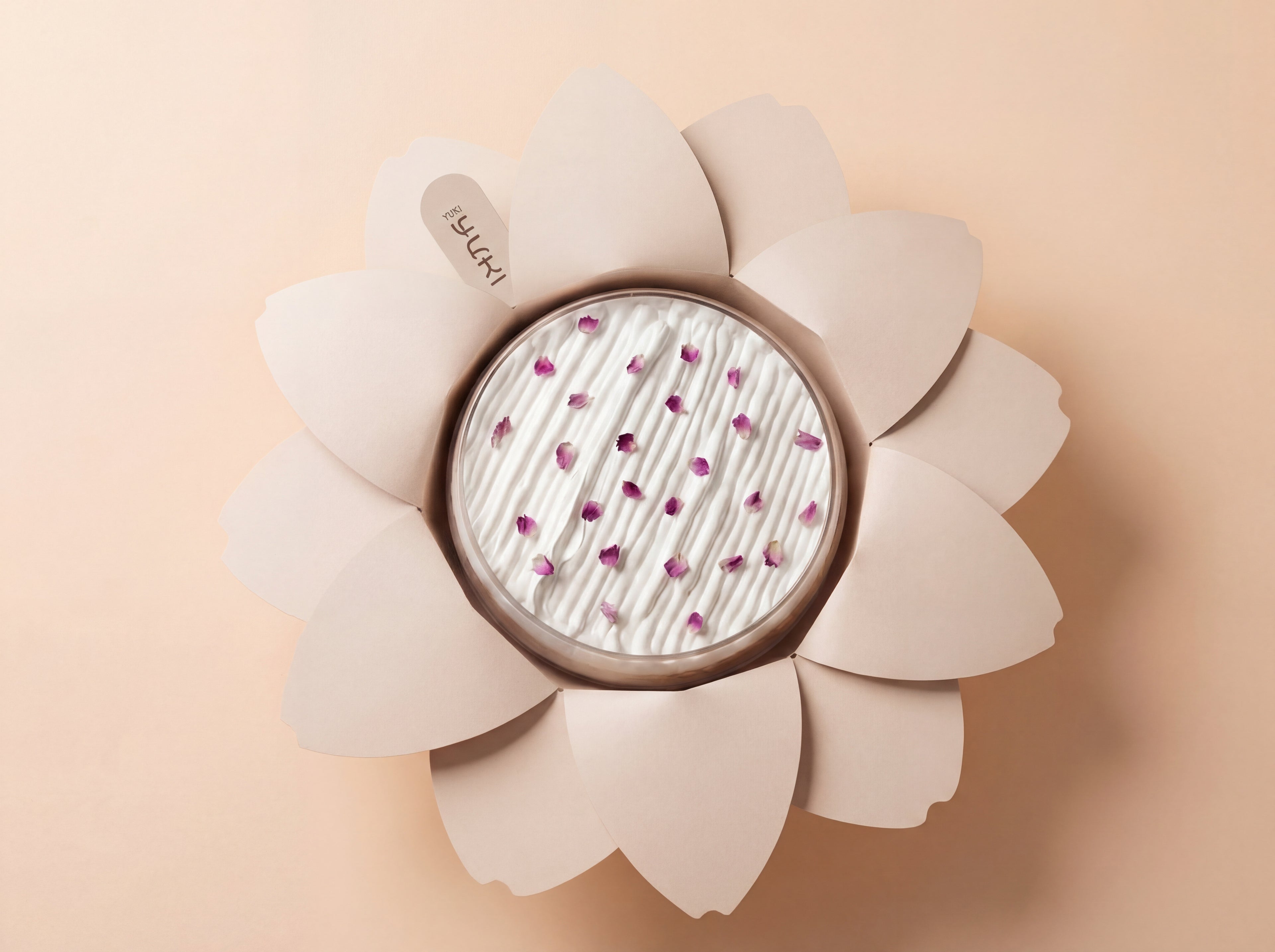 Rose with Mastic Cake